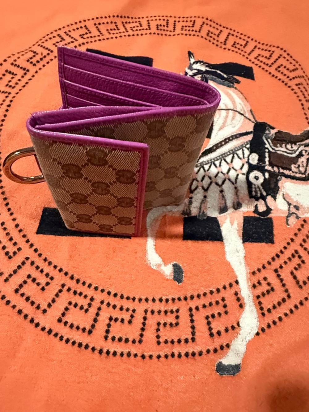 Gucci Beige GG Monogram Mini Box with Pink Trim - Picture 3 of 9